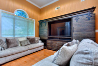 1090CrownRiverPkwy009